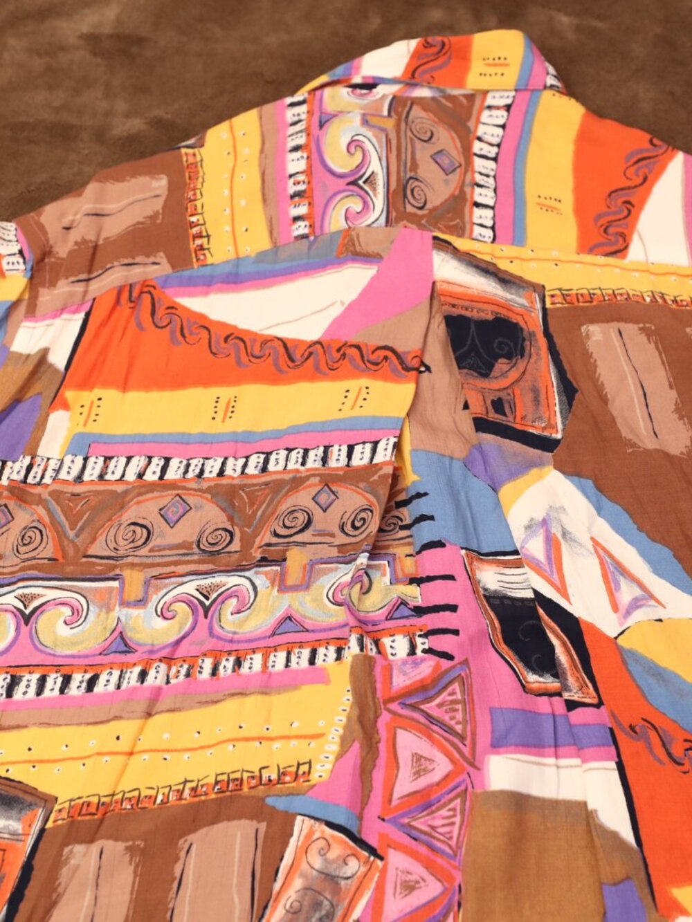 Vintage Rayon MultiColor ButtonUp (L) - Picture 10 of 12